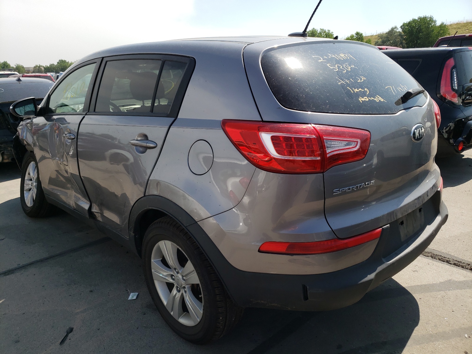 Photo 3 from auction – 2013 KIA SPORTAGE L with VIN KNDPBCA22D7477519