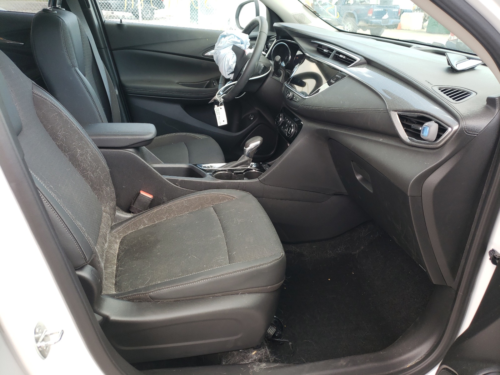 Photo 5 from auction – 2021 BUICK ENCORE GX with VIN KL4MMDSL5MB126153