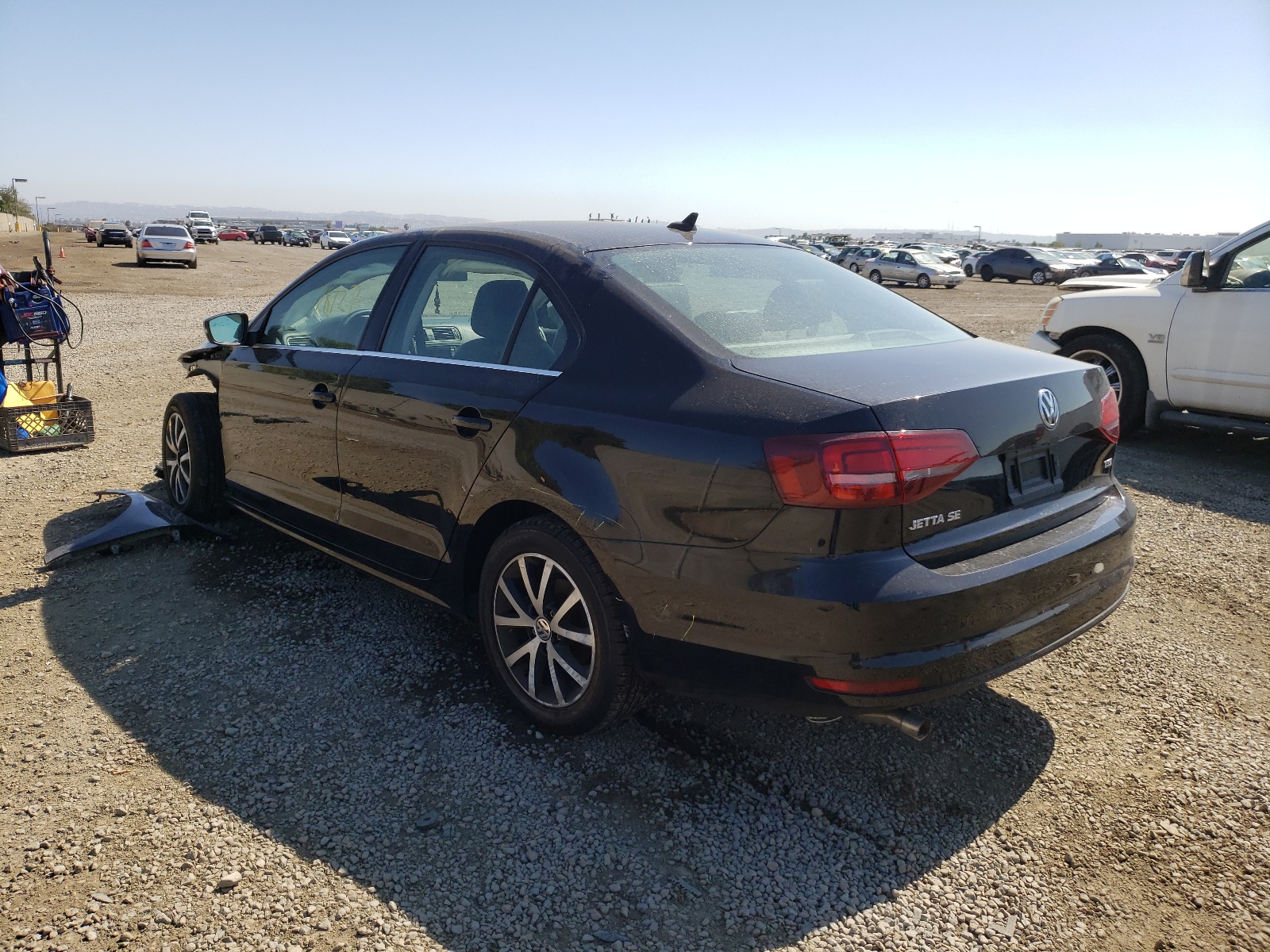 Photo 3 from auction – 2017 VOLKSWAGEN JETTA SE with VIN 3VWDB7AJ8HM243055