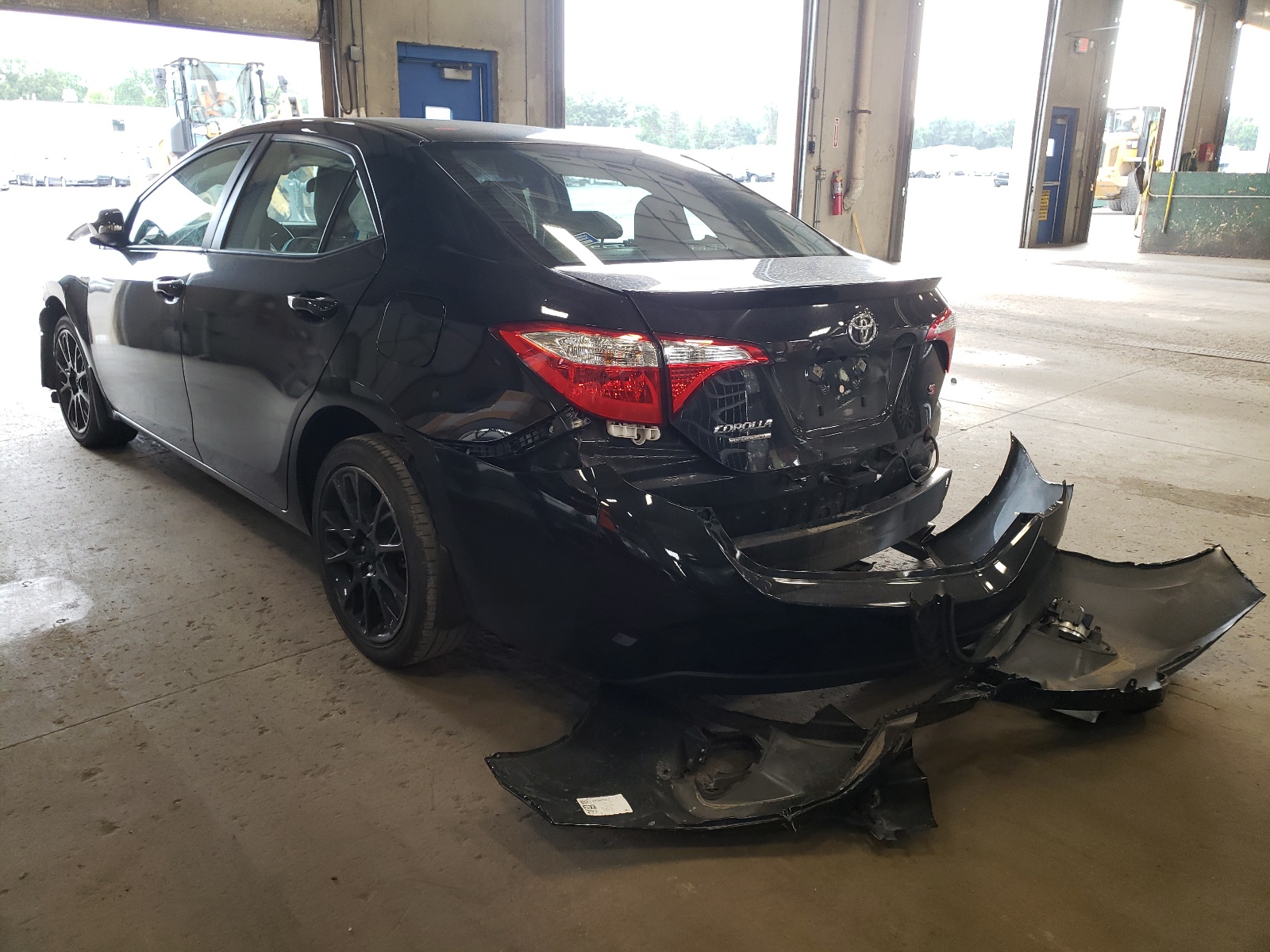 Photo 3 from auction – 2016 TOYOTA COROLLA L with VIN 2T1BURHE3GC591930