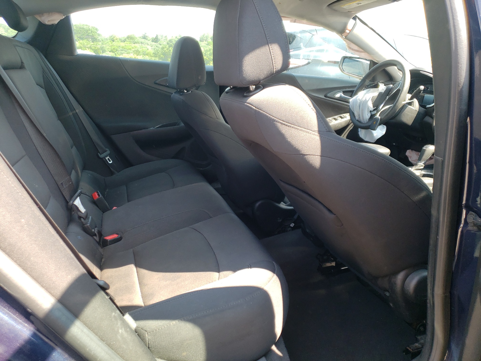 Photo 6 from auction – 2016 CHEVROLET MALIBU LT with VIN 1G1ZE5ST1GF210880