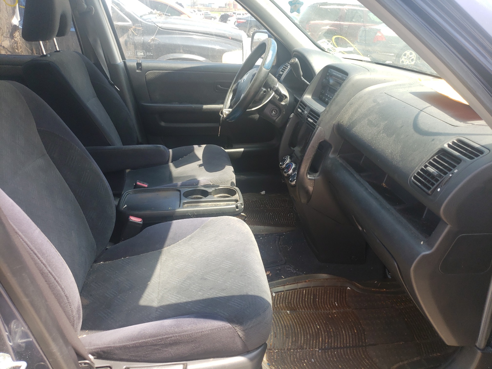 Photo 5 from auction – 2006 HONDA CR-V EX with VIN JHLRD78886C011210