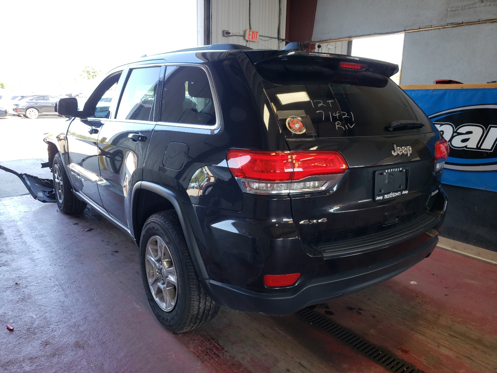 Photo 3 from auction – 2015 JEEP GRAND CHER with VIN 1C4RJFAG1FC115653