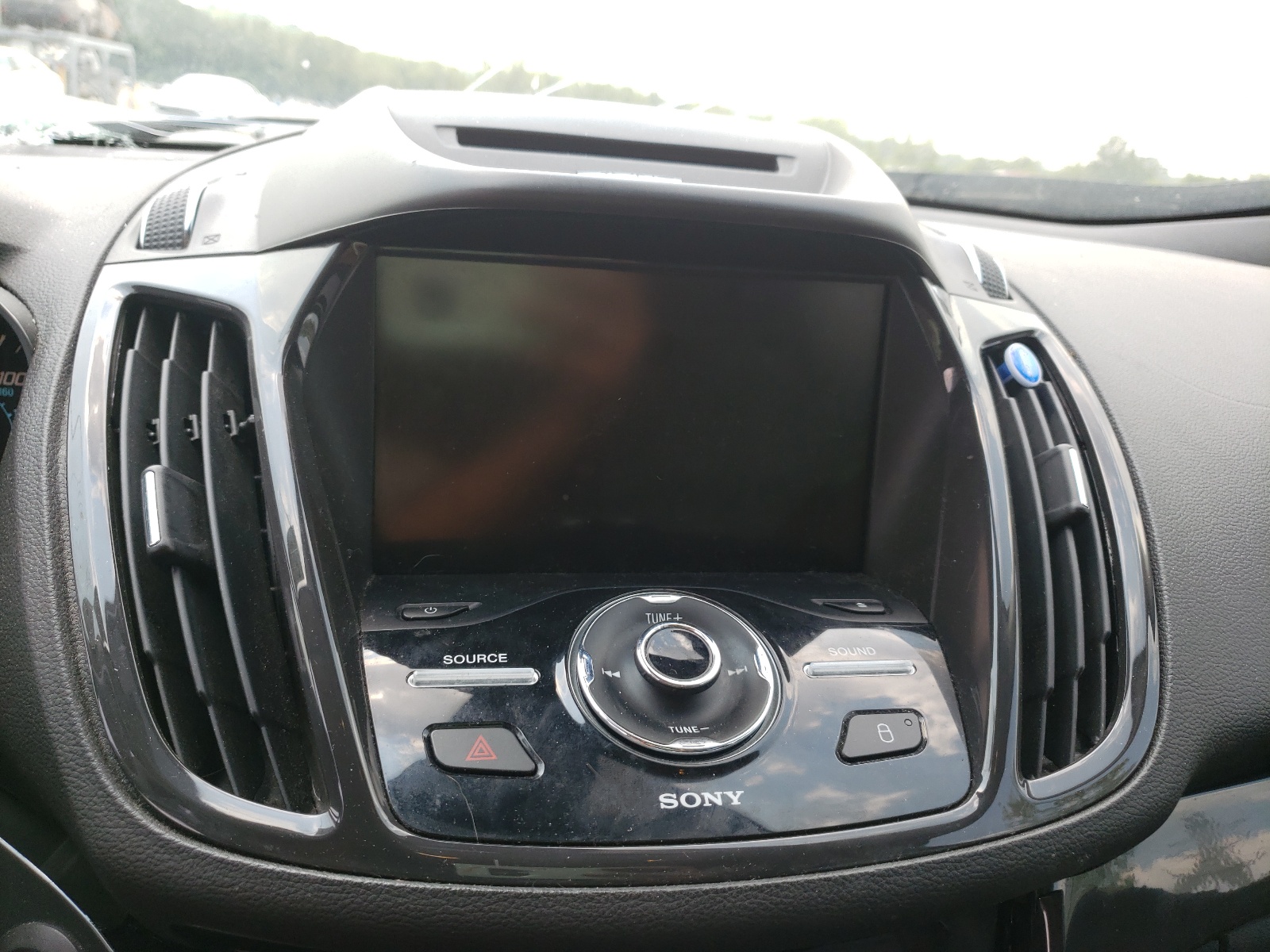 Photo 9 from auction – 2015 FORD ESCAPE TIT with VIN 1FMCU0J92FUA20214