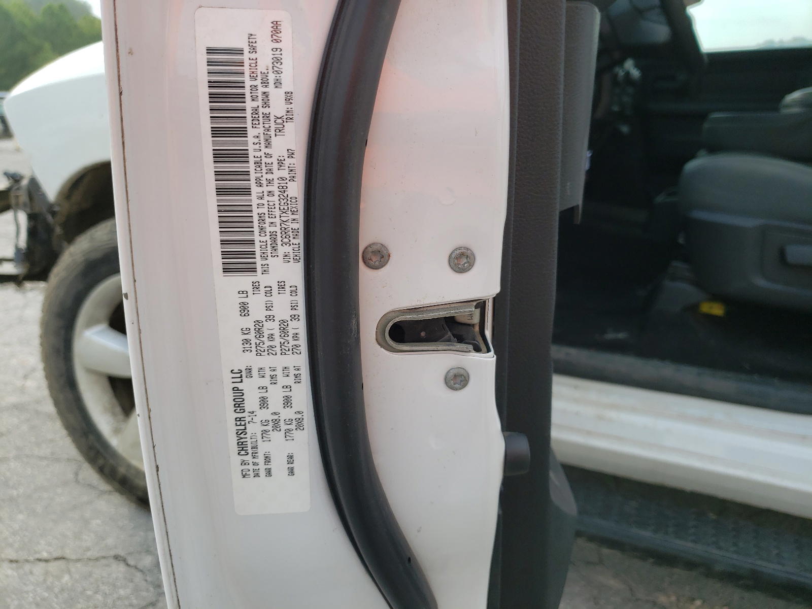 Photo 10 from auction – 2014 RAM 1500 ST with VIN 3C6RR7KTXEG324810