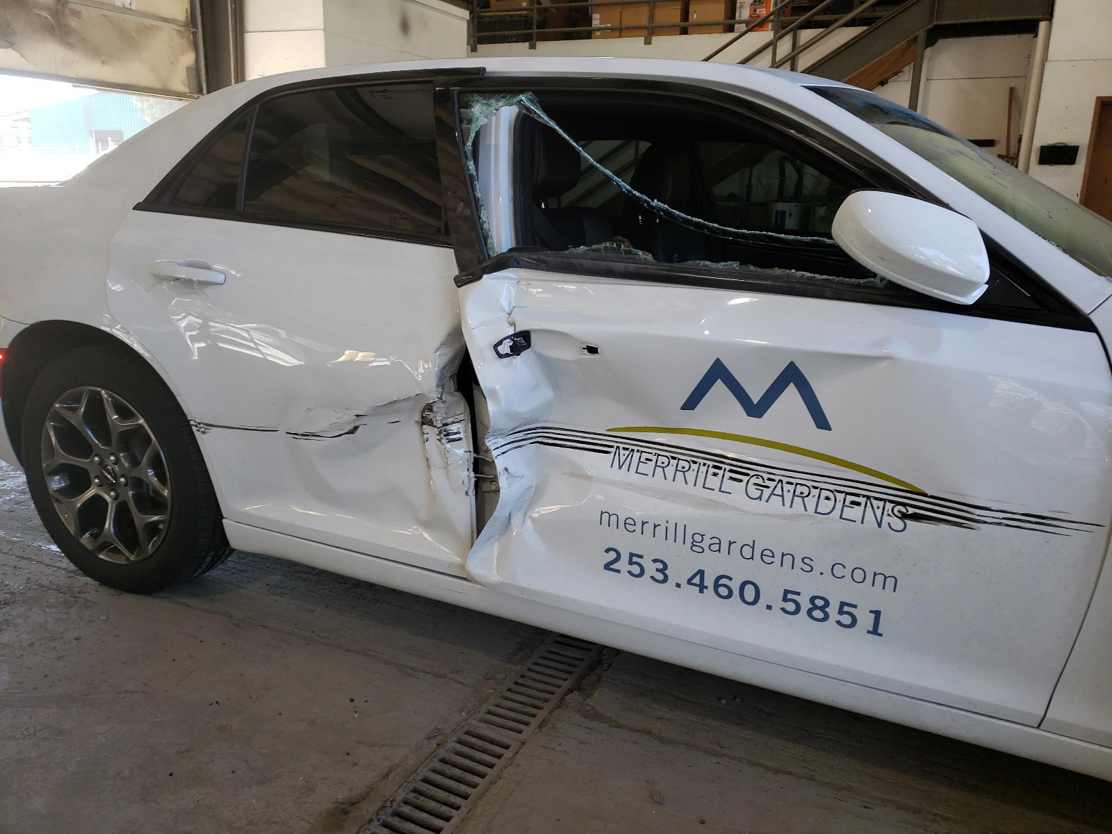 Photo 9 from auction – 2017 CHRYSLER 300 S with VIN 2C3CCAGG9HH604011