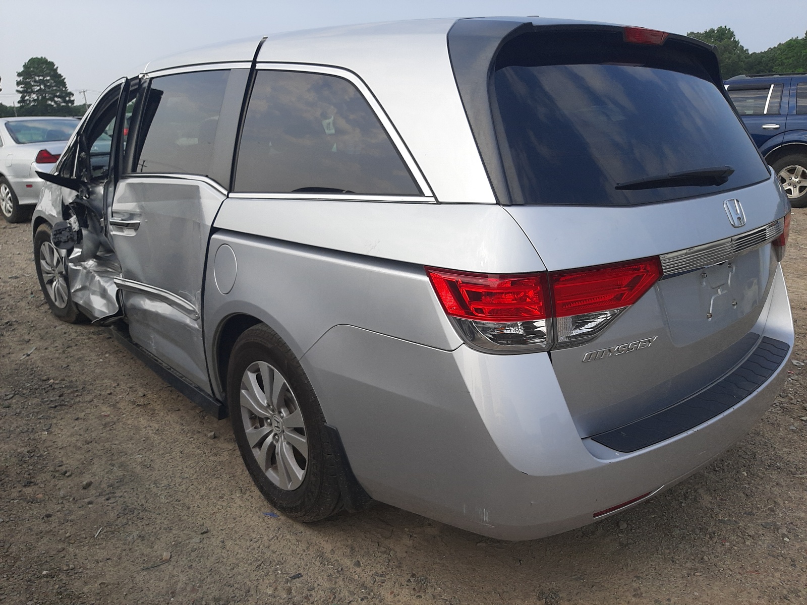 Photo 3 from auction – 2014 HONDA ODYSSEY EX with VIN 5FNRL5H60EB027647