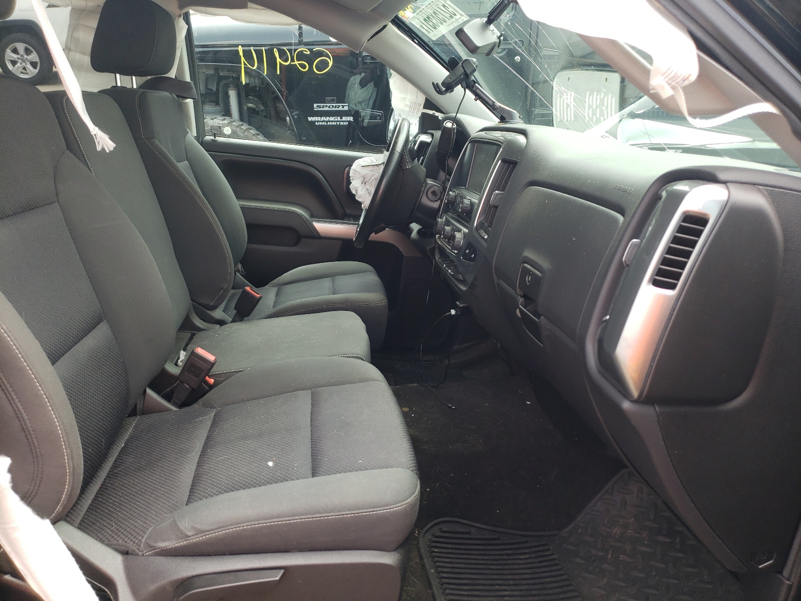 Photo 5 from auction – 2015 CHEVROLET SILVERADO with VIN 1GCVKREC1FZ236233