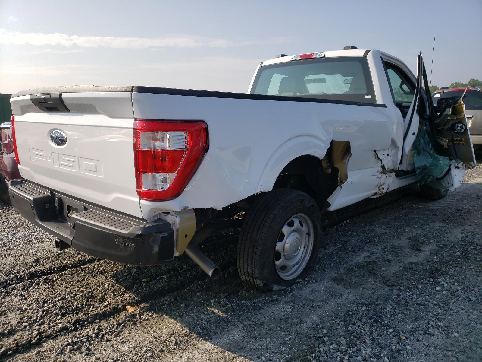 Photo 4 from auction – 2021 FORD F150 with VIN 1FTMF1CB5MKD83494