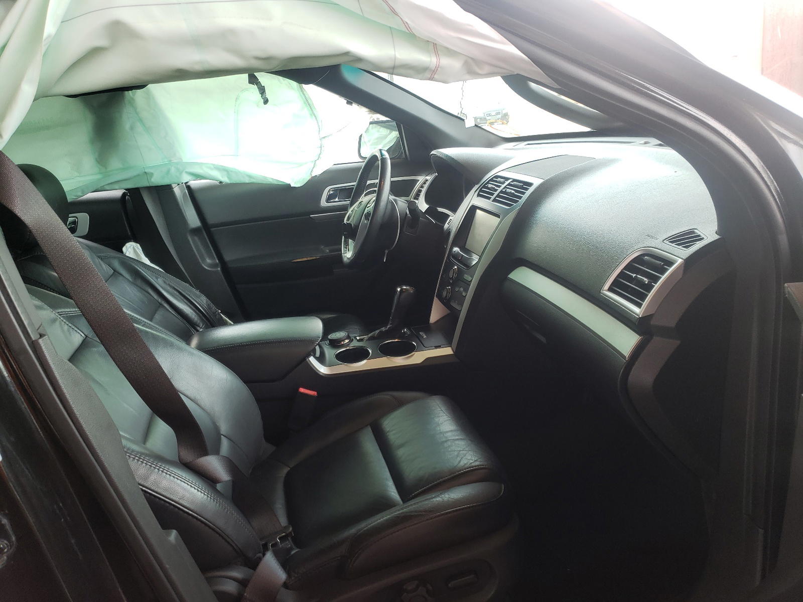 Photo 5 from auction – 2014 FORD EXPLORER X with VIN 1FM5K8D87EGA17371