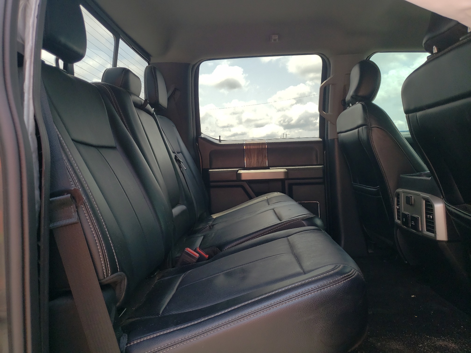 Photo 6 from auction – 2018 FORD F150 SUPER with VIN 1FTEW1EG1JFC76945
