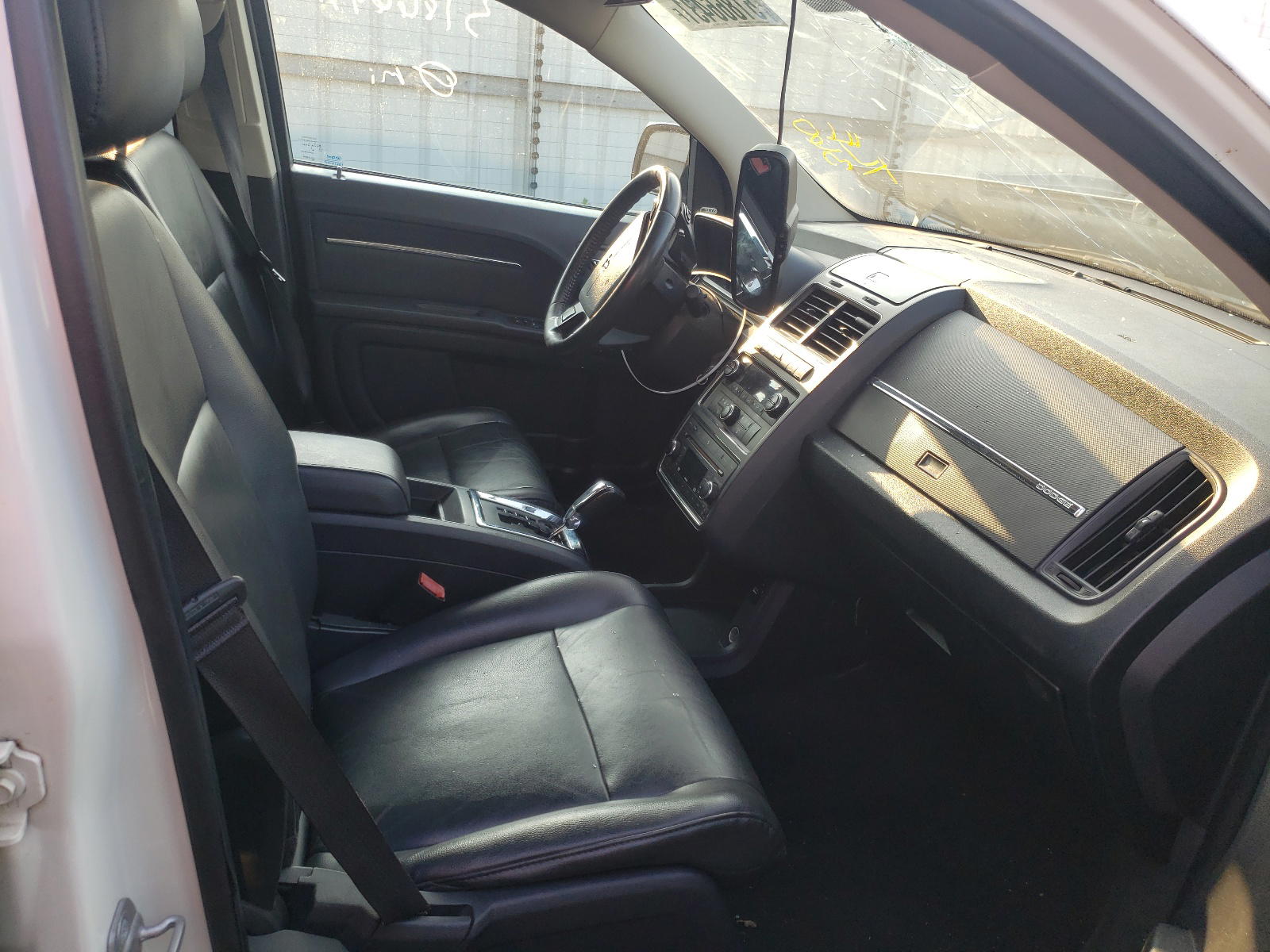 Photo 5 from auction – 2010 DODGE JOURNEY with VIN 3D4PH6FV2AT101612