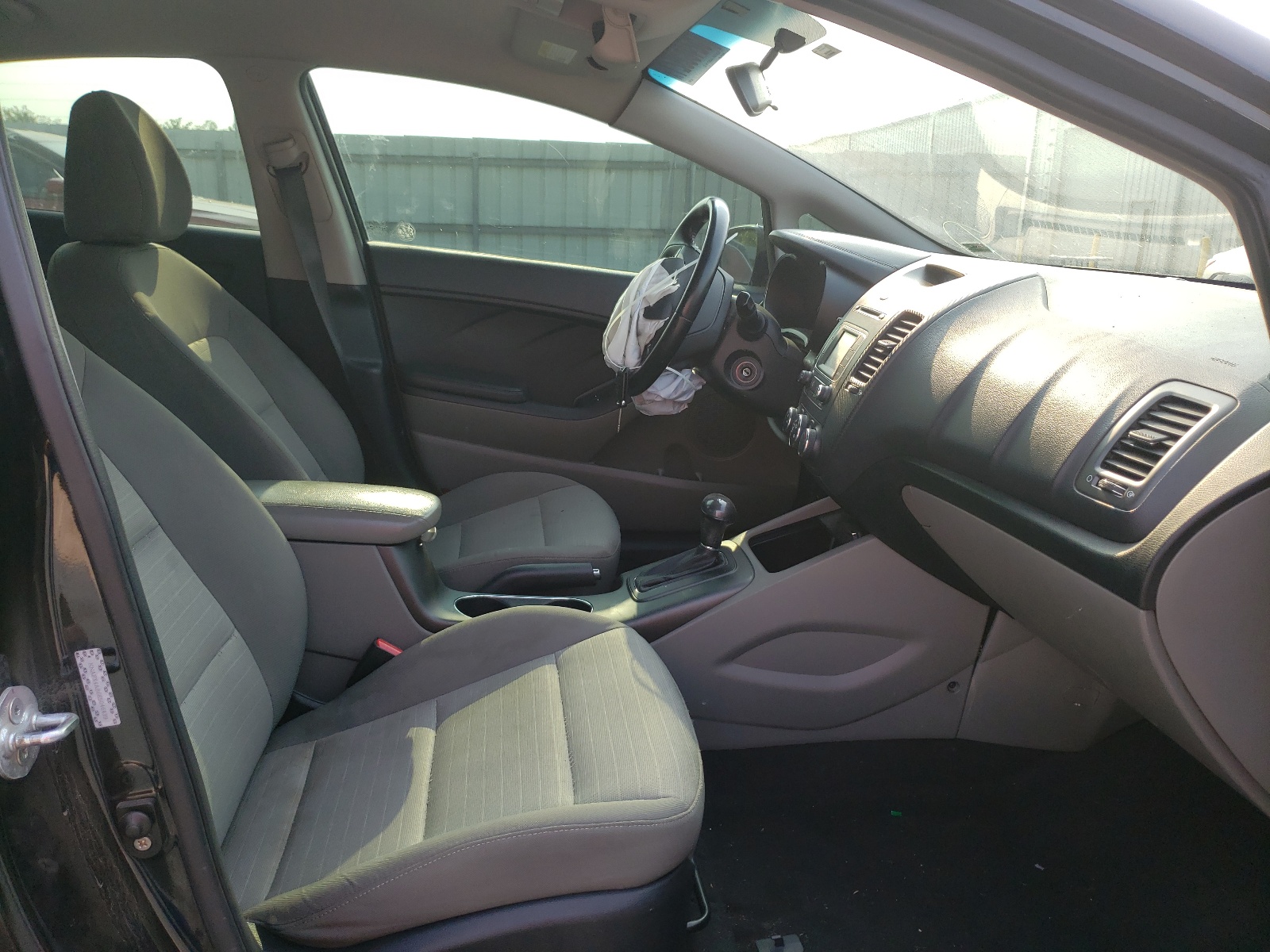 Фото 5 с аукциона – 2014 KIA FORTE EX с VIN KNAFX4A86E5046439