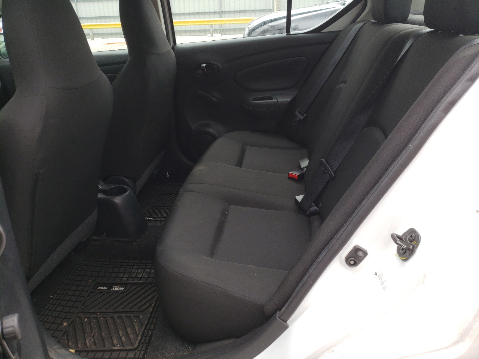 Photo 6 from auction – 2017 NISSAN VERSA S with VIN 3N1CN7APXHL870813