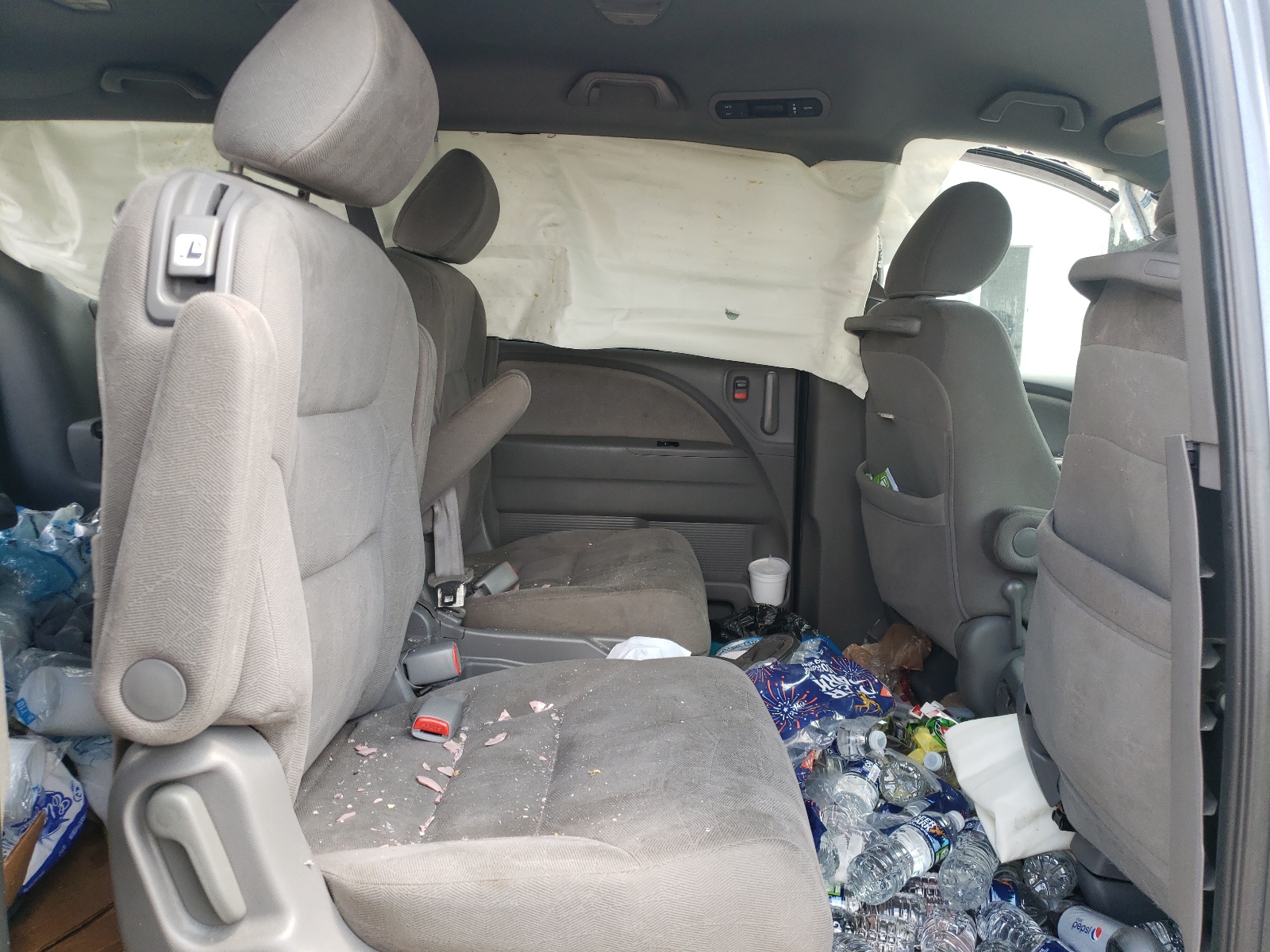 Photo 6 from auction – 2010 HONDA ODYSSEY EX with VIN 5FNRL3H48AB017753