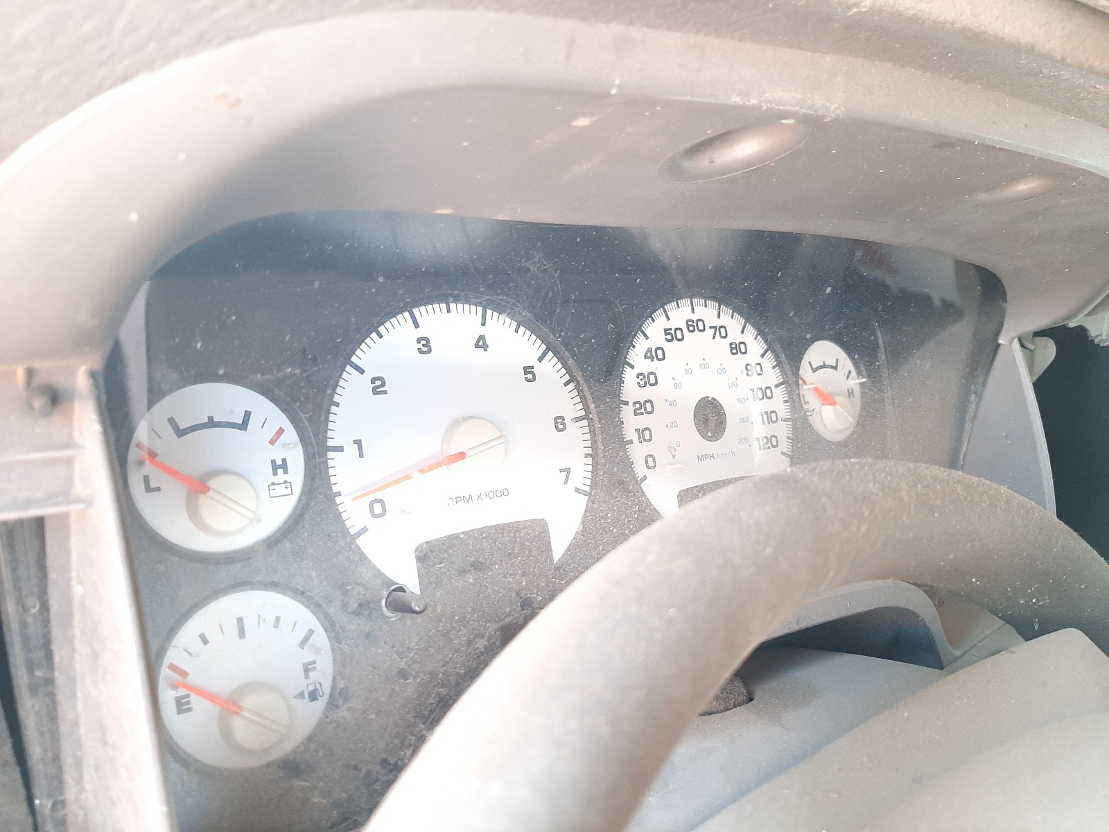 Photo 8 from auction – 2004 DODGE RAM 1500 S with VIN 1D7HU18N54S674514