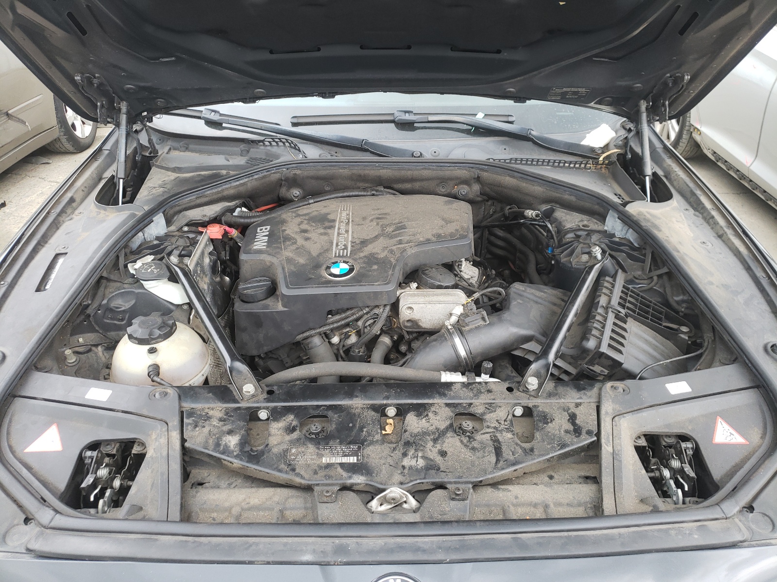 Photo 7 from auction – 2013 BMW 528 XI with VIN WBAXH5C51DDW12425