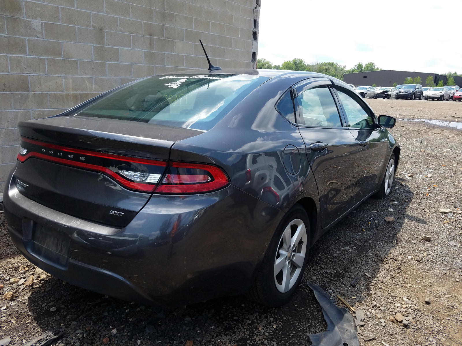 Photo 4 from auction – 2015 DODGE DART SXT with VIN 1C3CDFBB5FD227001