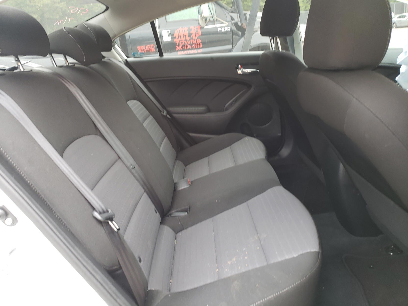 Photo 6 from auction – 2018 KIA FORTE LX with VIN 3KPFL4A74JE246790