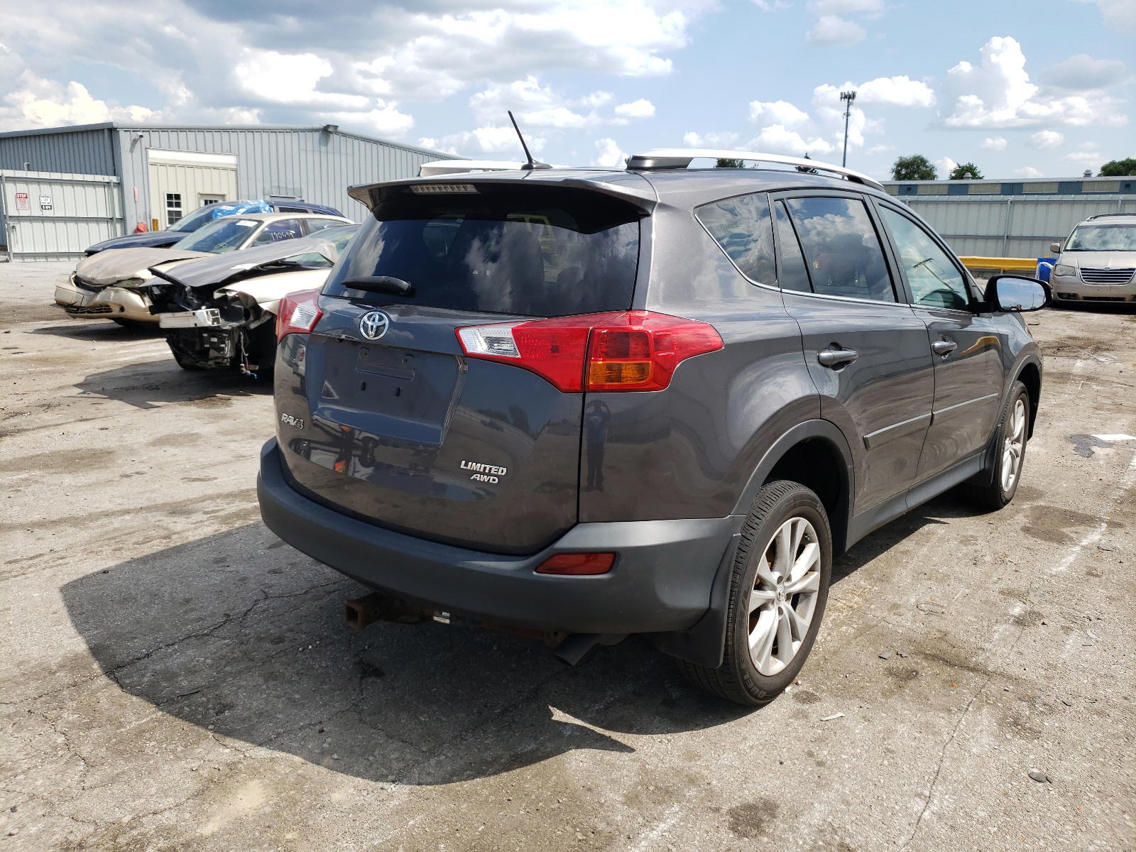 Photo 4 from auction – 2013 TOYOTA RAV4 LIMIT with VIN 2T3DFREV1DW050920