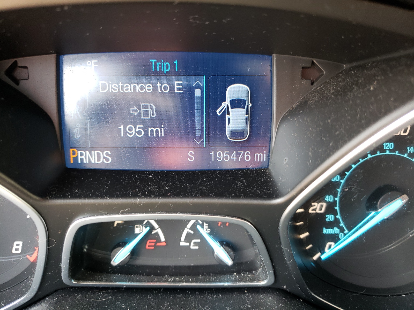 Photo 8 from auction – 2014 FORD ESCAPE SE with VIN 1FMCU9GX1EUD59393