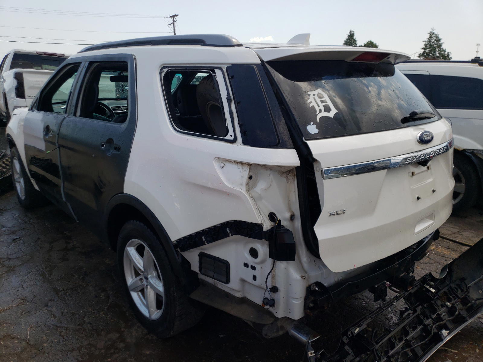 Photo 3 from auction – 2016 FORD EXPLORER X with VIN 1FM5K8D89GGB93891