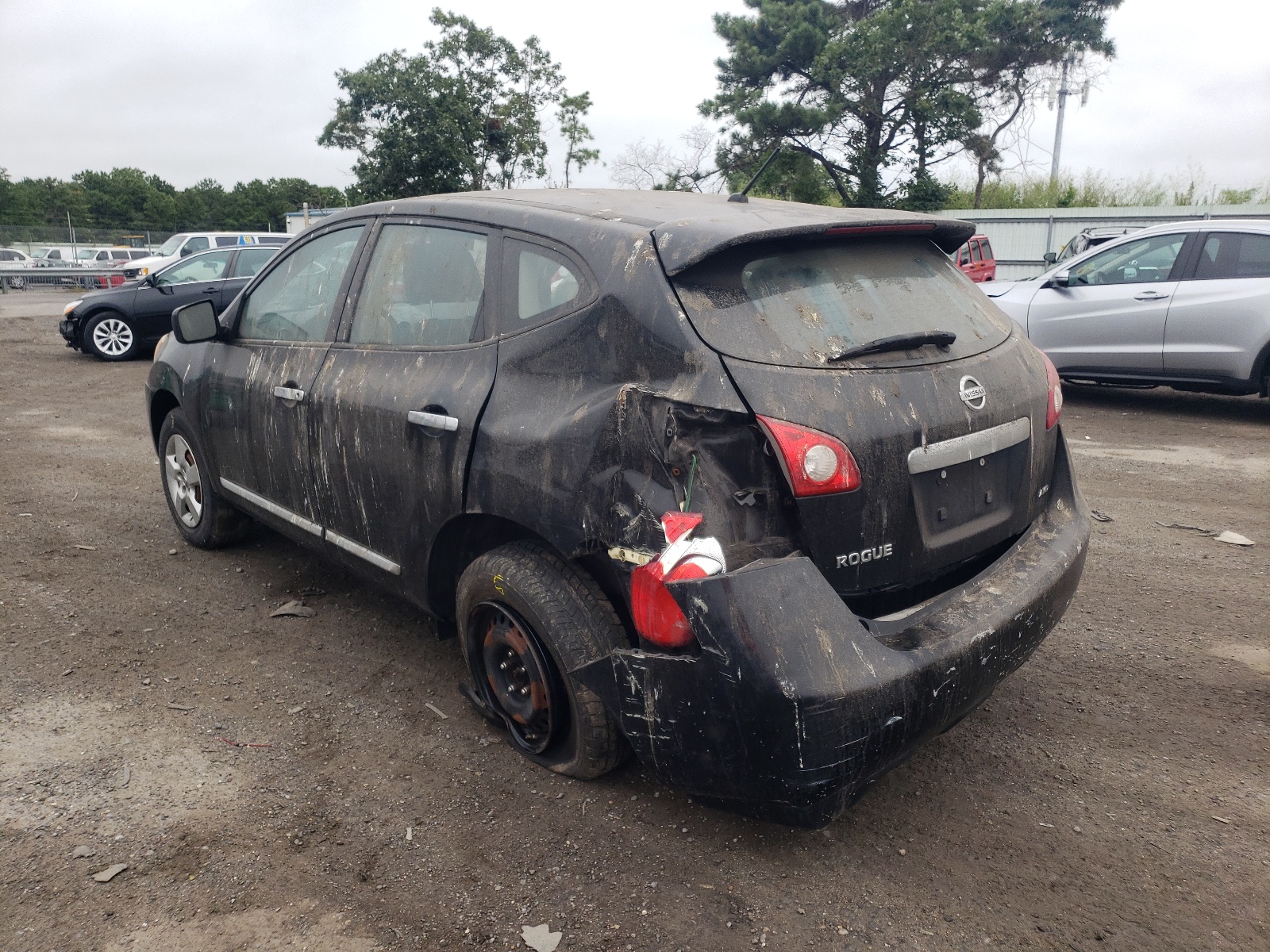 Photo 3 from auction – 2011 NISSAN ROGUE S with VIN JN8AS5MV4BW673931