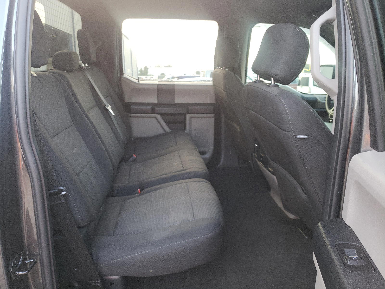 Photo 6 from auction – 2018 FORD F150 SUPER with VIN 1FTEW1CP3JFA46357