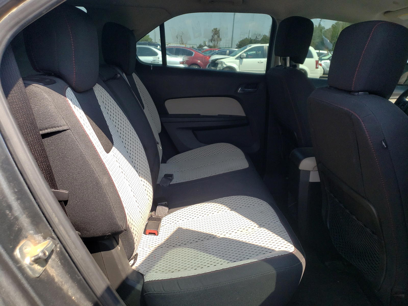 Photo 6 from auction – 2010 CHEVROLET 1500 E/C E with VIN 2CNFLCEW2A6290892