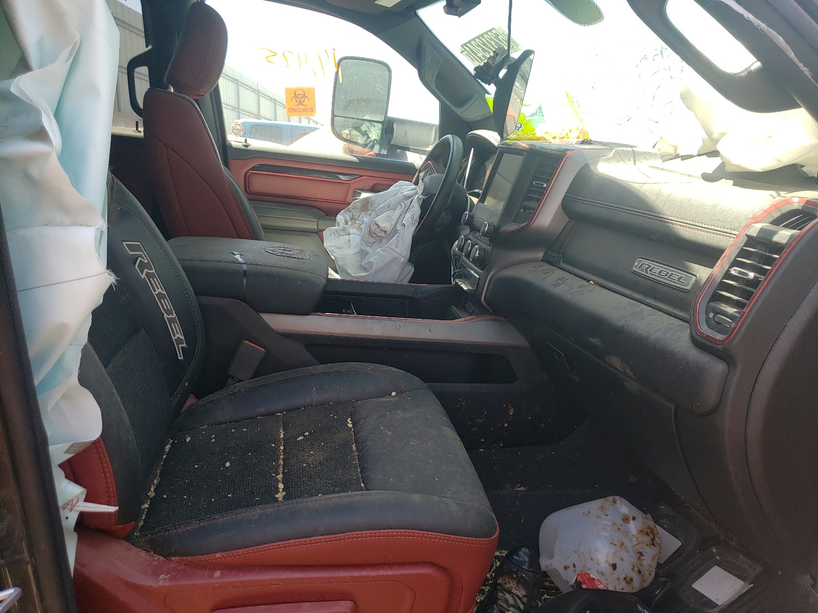 Photo 5 from auction – 2019 RAM 1500 REBEL with VIN 1C6SRFET3KN865174