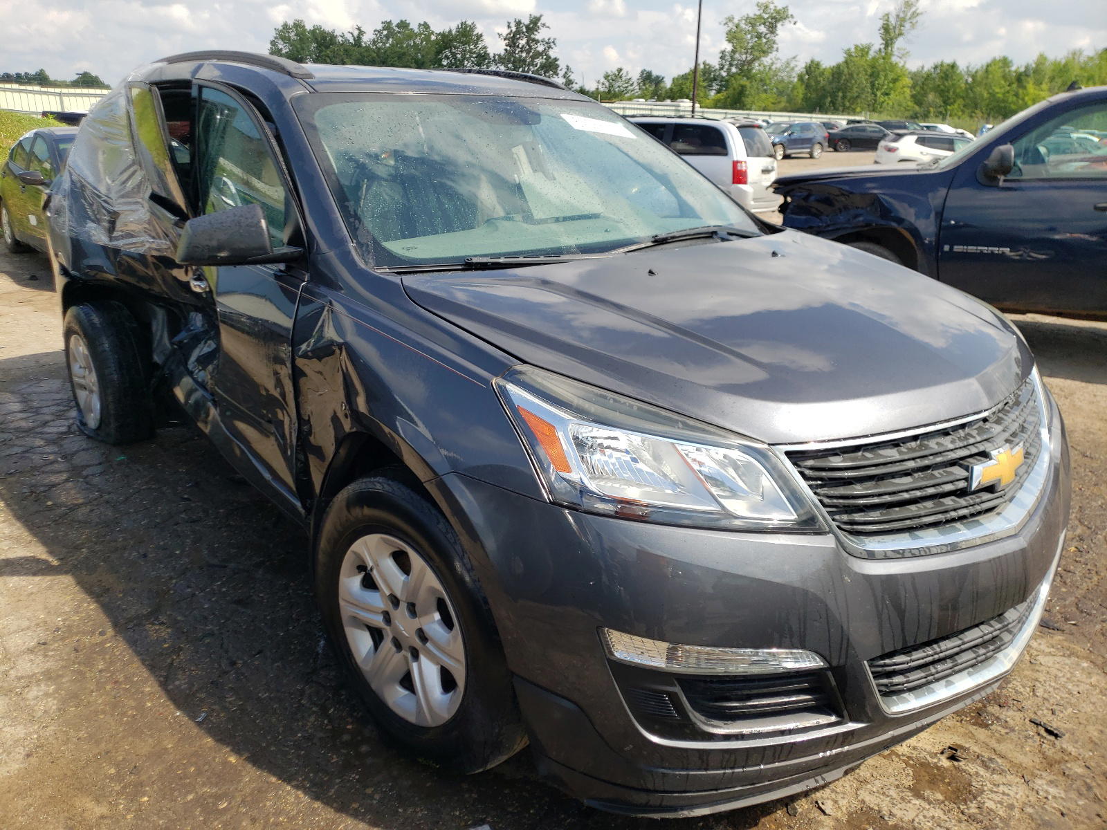 CHEVROLET TRAVERSE L 2013 with VIN 1GNKRFED3DJ105409 - Photo from auction