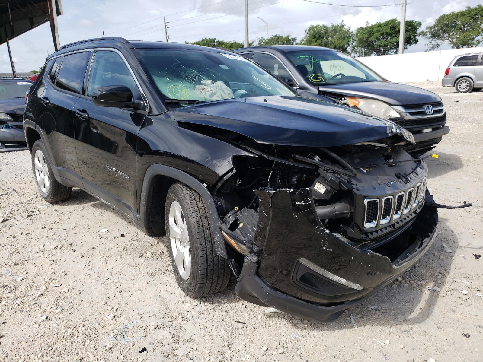JEEP COMPASS LA 2019 with VIN 3C4NJCBB4KT851226 - Photo from auction