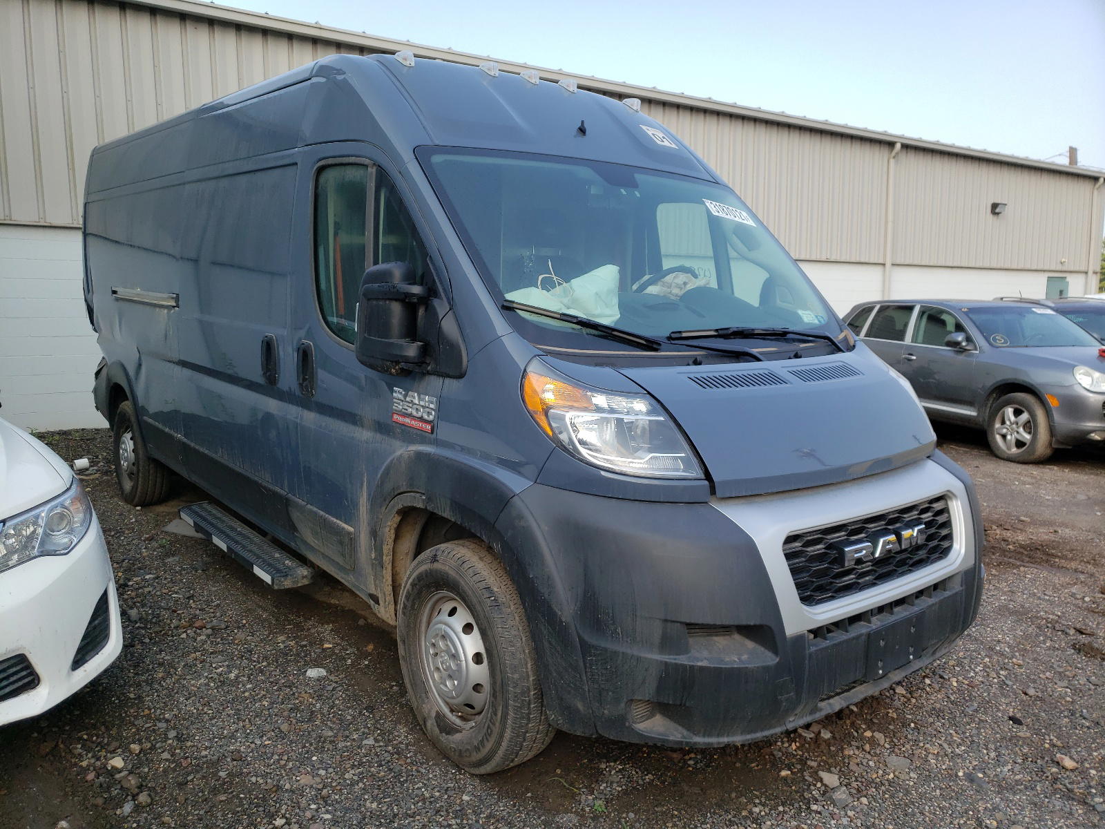 RAM PROMASTER 2020 with VIN 3C6URVJG8LE133883 - Photo from auction