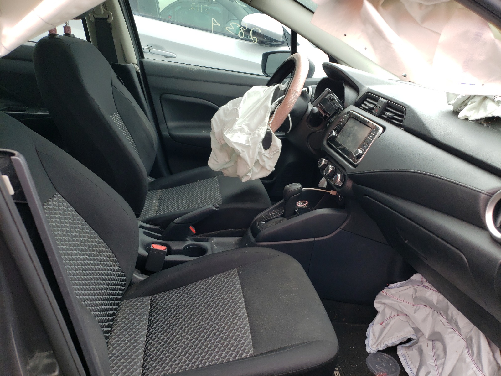 Photo 5 from auction – 2021 NISSAN VERSA S with VIN 3N1CN8DV1ML858737