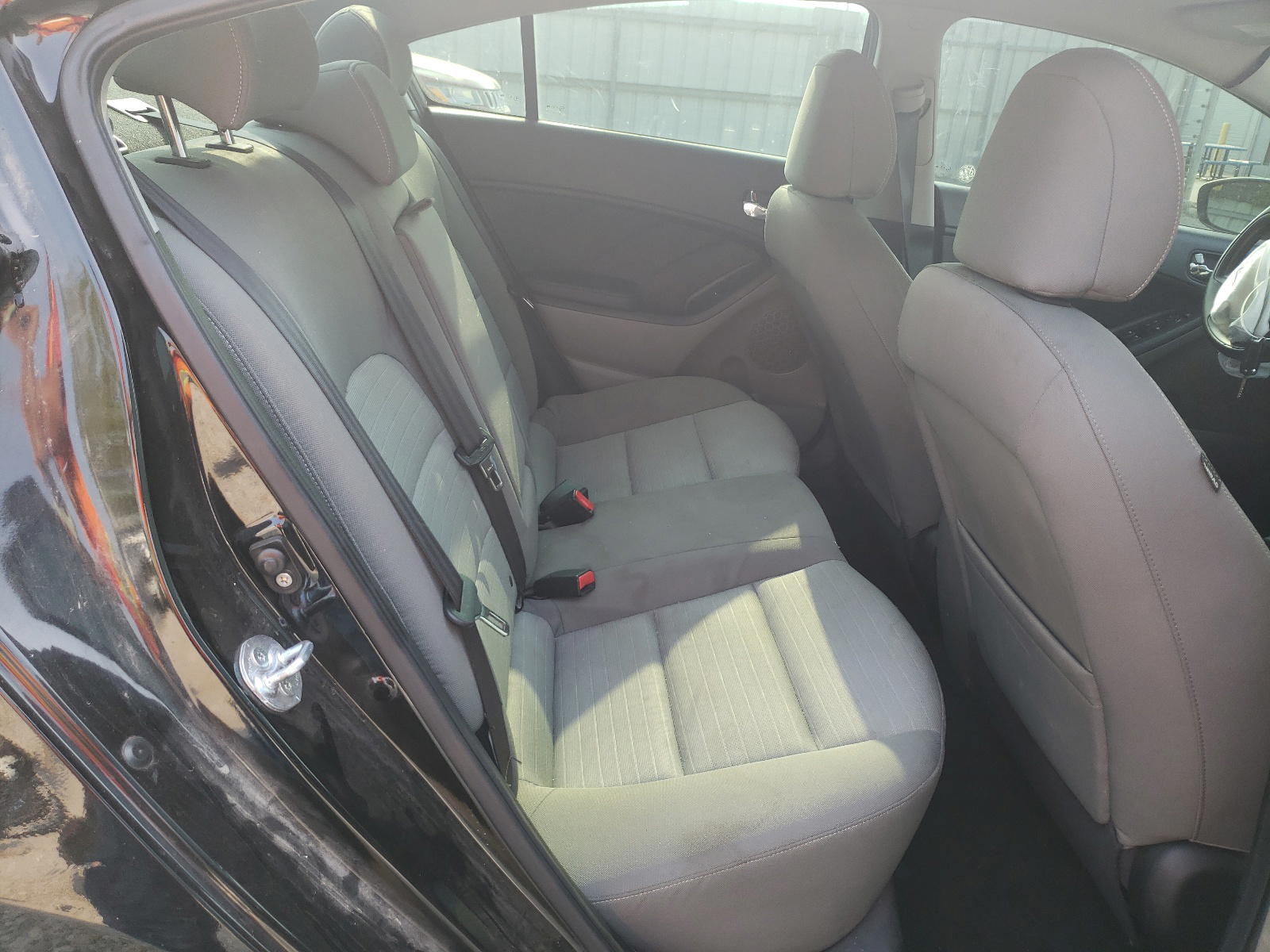 Photo 6 from auction – 2014 KIA FORTE EX with VIN KNAFX4A86E5046439