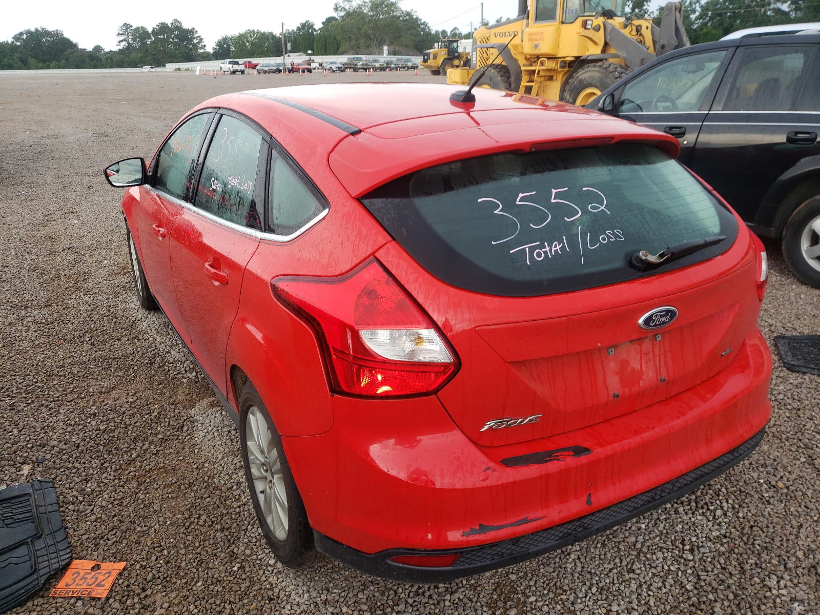 Photo 3 from auction – 2012 FORD FOCUS SEL with VIN 1FAHP3M2XCL333519