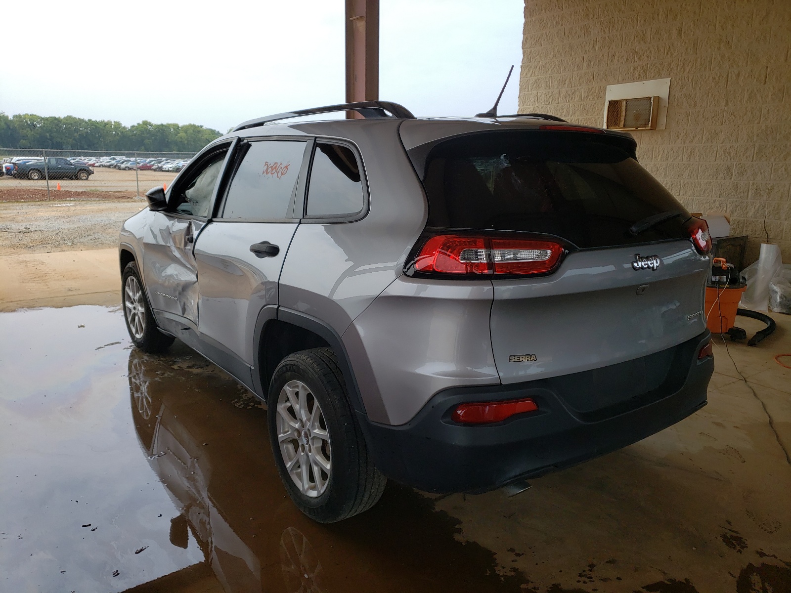 Photo 3 from auction – 2017 JEEP CHEROKEE S with VIN 1C4PJLAB0HW642935