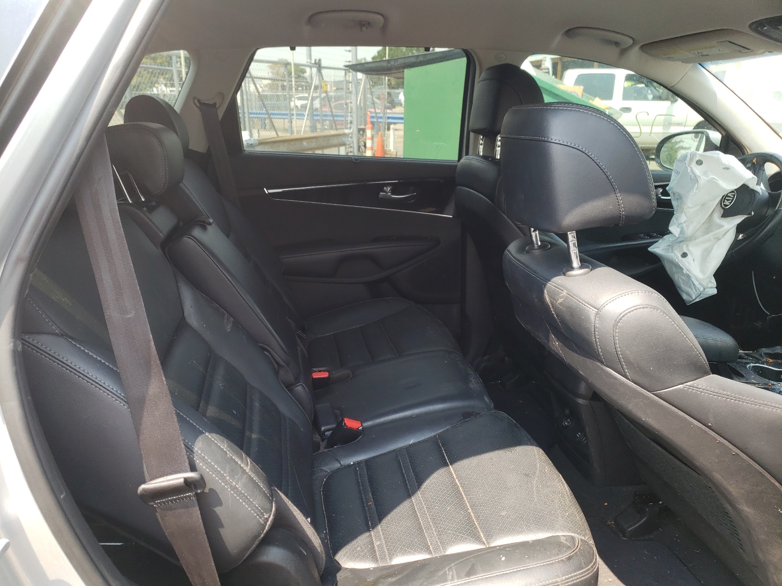 Zdjęcie 6 z aukcji – 2017 KIA SORENTO EX z VIN 5XYPHDA52HG232176