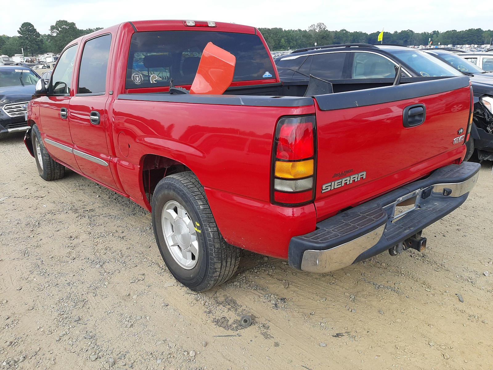 Photo 3 from auction – 2006 GMC SIERRA with VIN 2GTEC13T661240191
