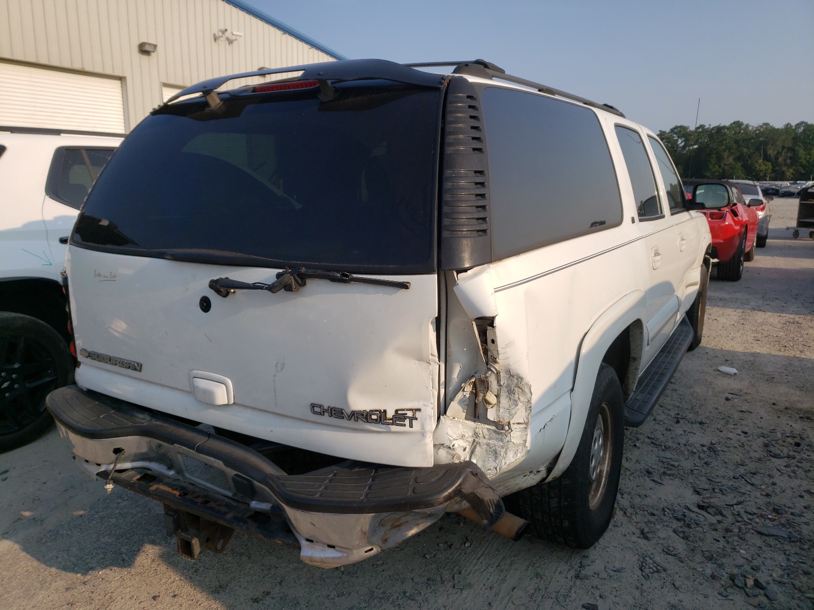 Photo 4 from auction – 2003 CHEVROLET SUBURBAN C with VIN 3GNEC16Z93G239885