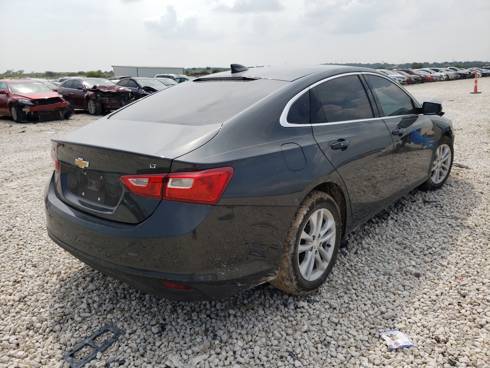 Photo 4 from auction – 2018 CHEVROLET MALIBU LT with VIN 1G1ZD5ST4JF209118