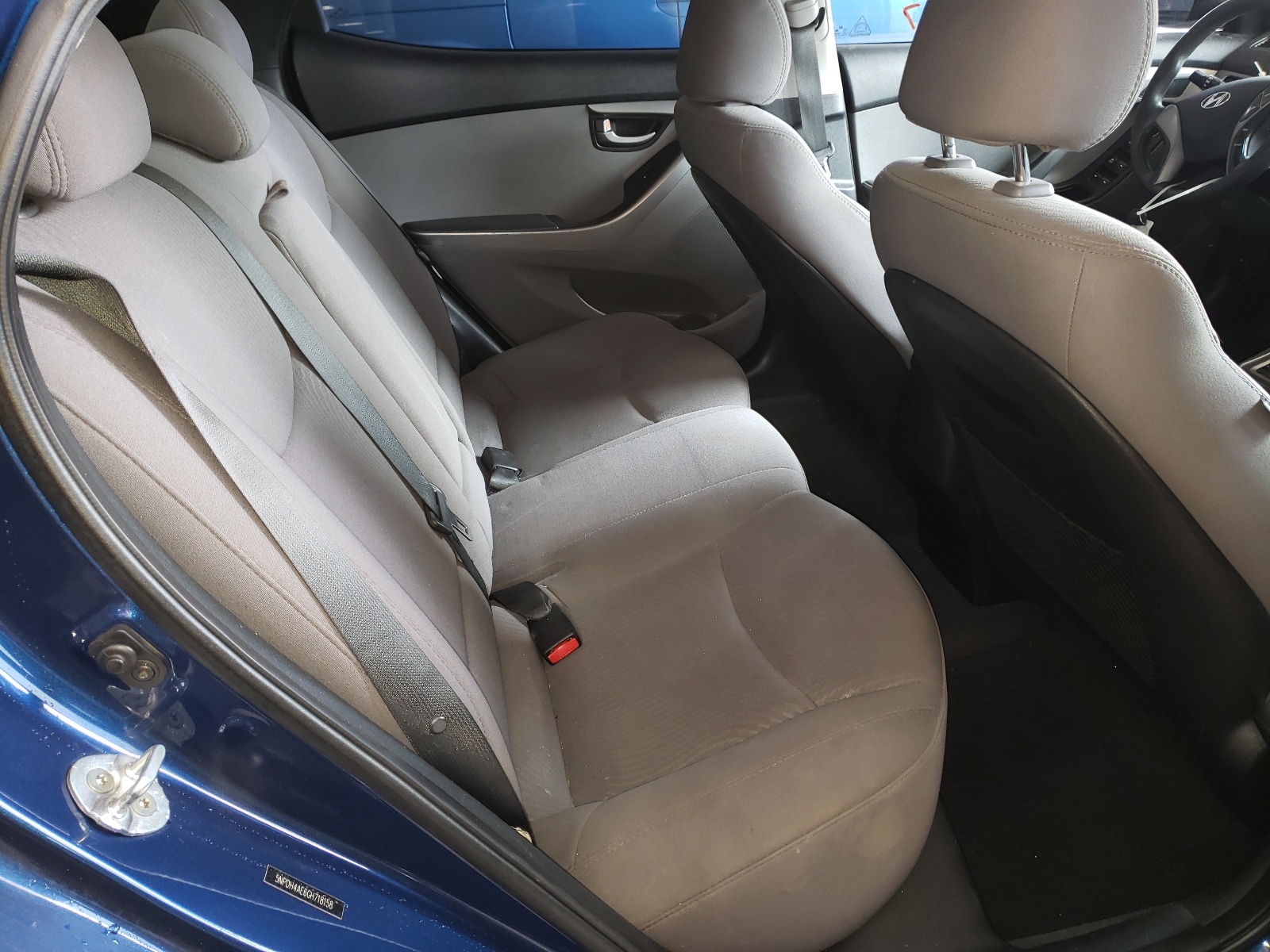 Photo 6 from auction – 2016 HYUNDAI ELANTRA SE with VIN 5NPDH4AE6GH718158