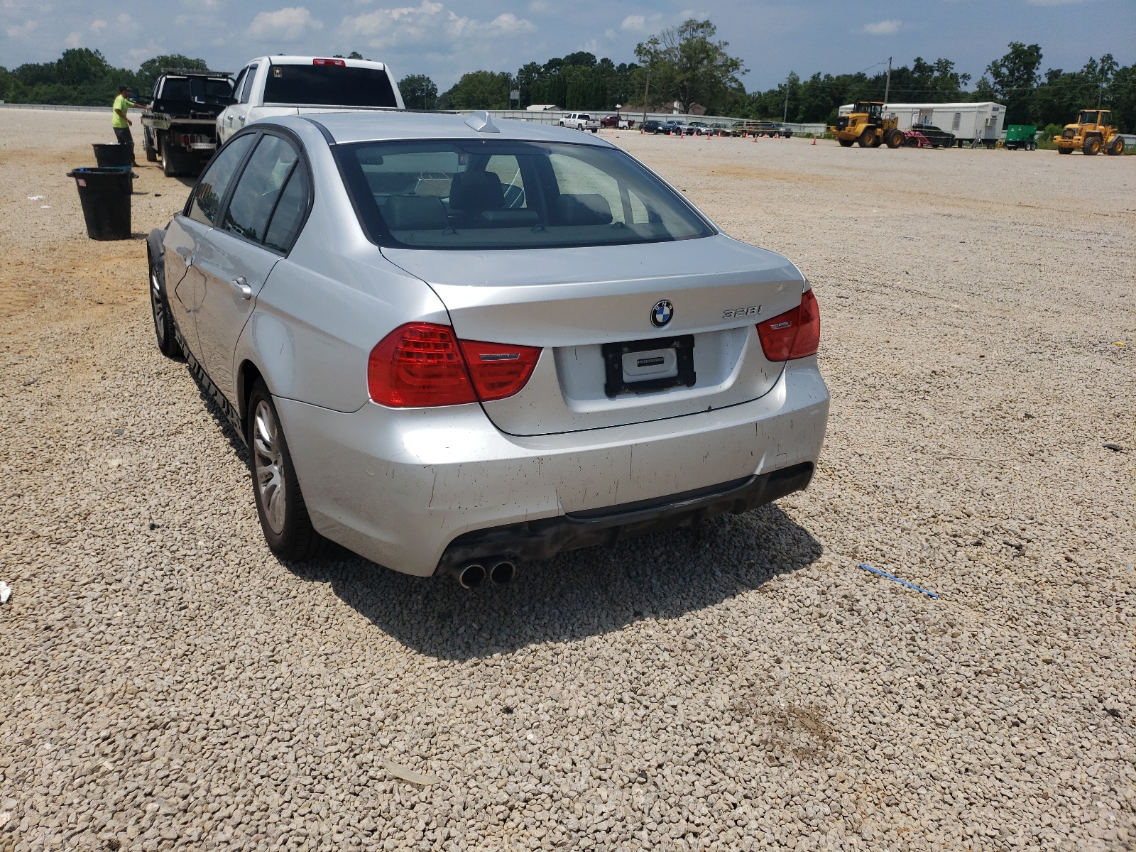 Photo 3 from auction – 2009 BMW 328 I with VIN WBAPH735X9A170748