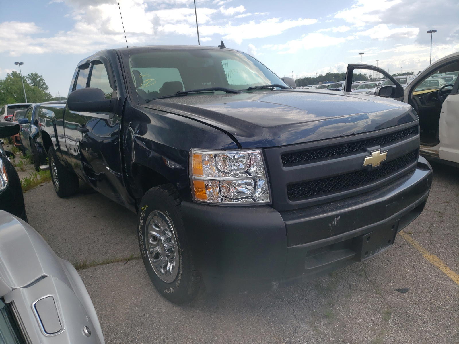CHEVROLET SILVERADO 2008 with VIN 1GCEC19X78Z298072 - Photo from auction