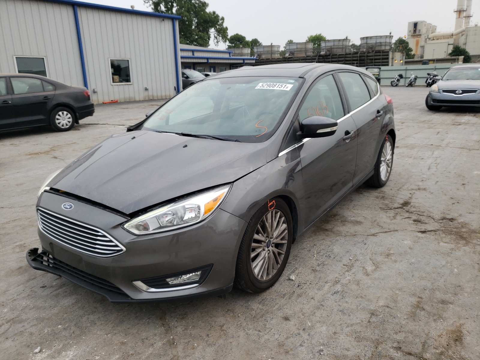 Photo 2 from auction – 2016 FORD FOCUS TITA with VIN 1FADP3N23GL208798