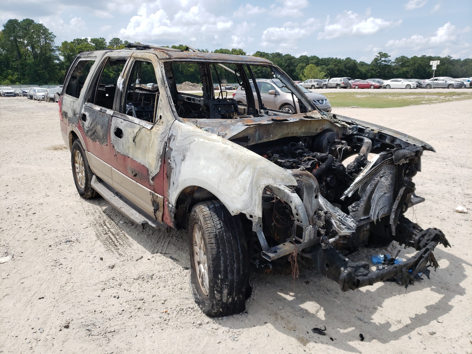 Photo 1 from auction – 2014 FORD EXPEDITION with VIN 1FMJU1H58EEF23061