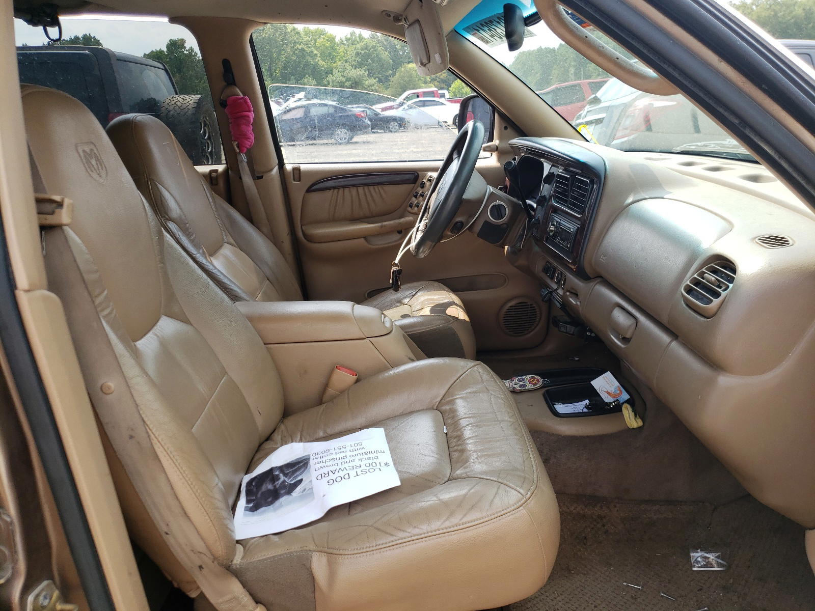 Photo 5 from auction – 2000 DODGE DURANGO with VIN 1B4HR28Z0YF189164