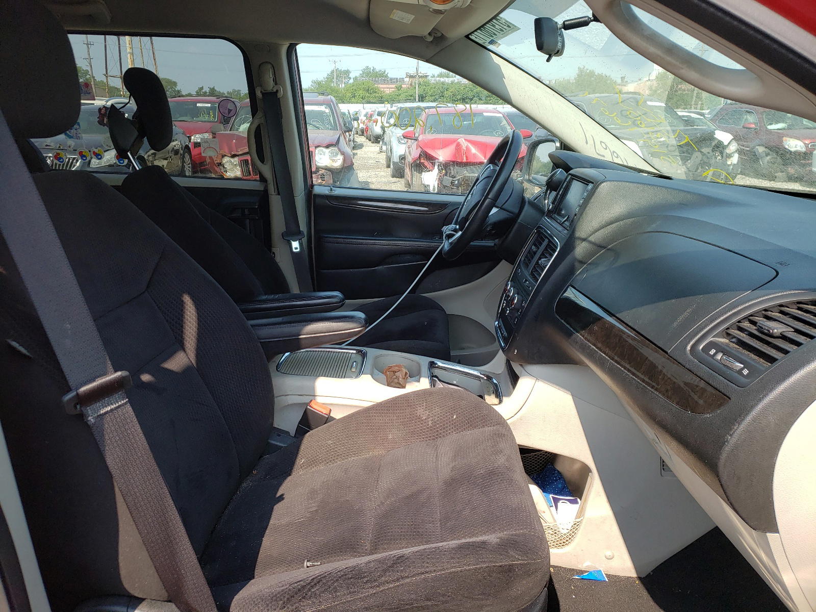 Photo 5 from auction – 2014 DODGE GRAND CARA with VIN 2C4RDGCG2ER266369