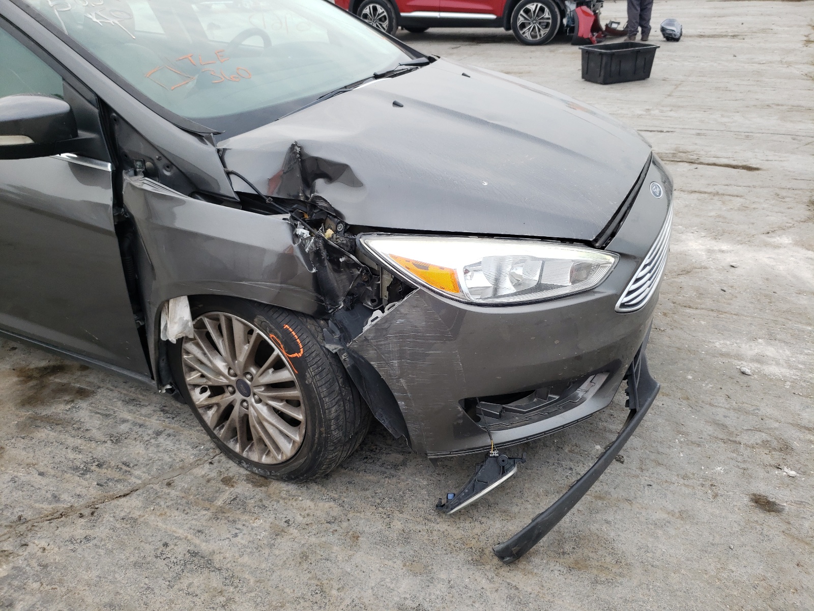 Photo 9 from auction – 2016 FORD FOCUS TITA with VIN 1FADP3N23GL208798