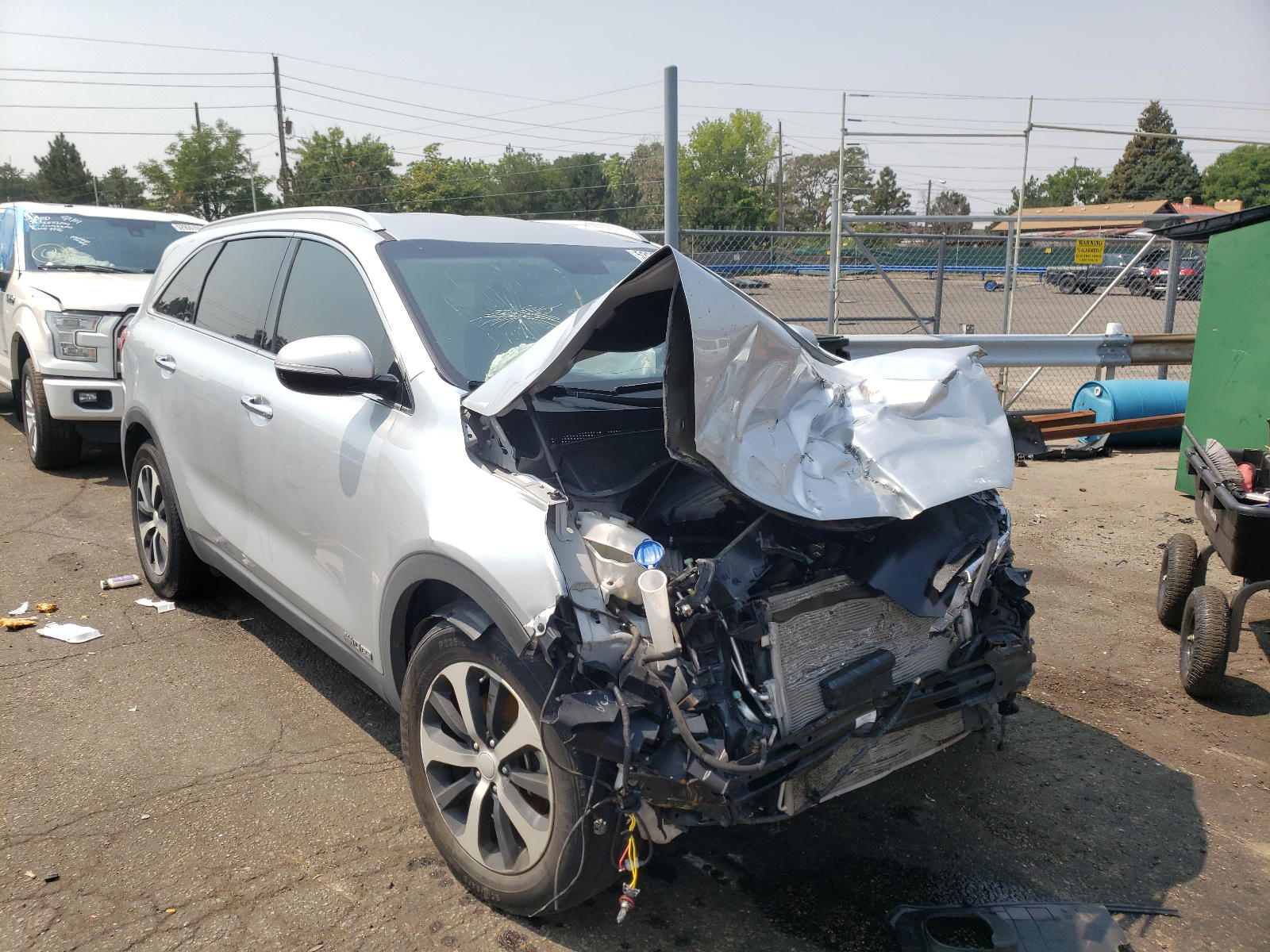KIA SORENTO EX 2017 with VIN 5XYPHDA52HG232176 - Photo from auction